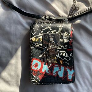 Dkny Elissa phone leather crossbody bag